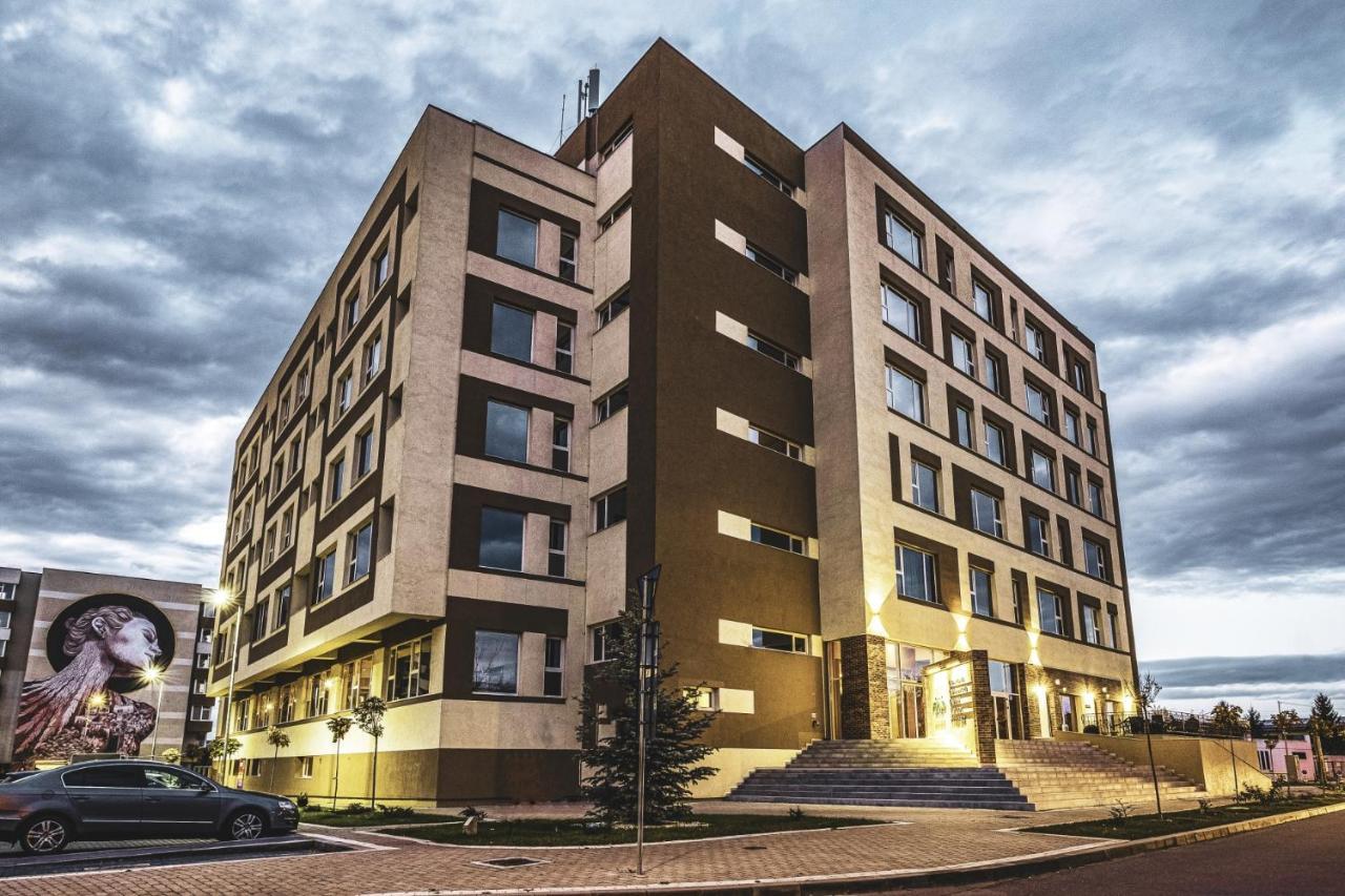 Fiald Hotel & Spa Bacău Exterior foto